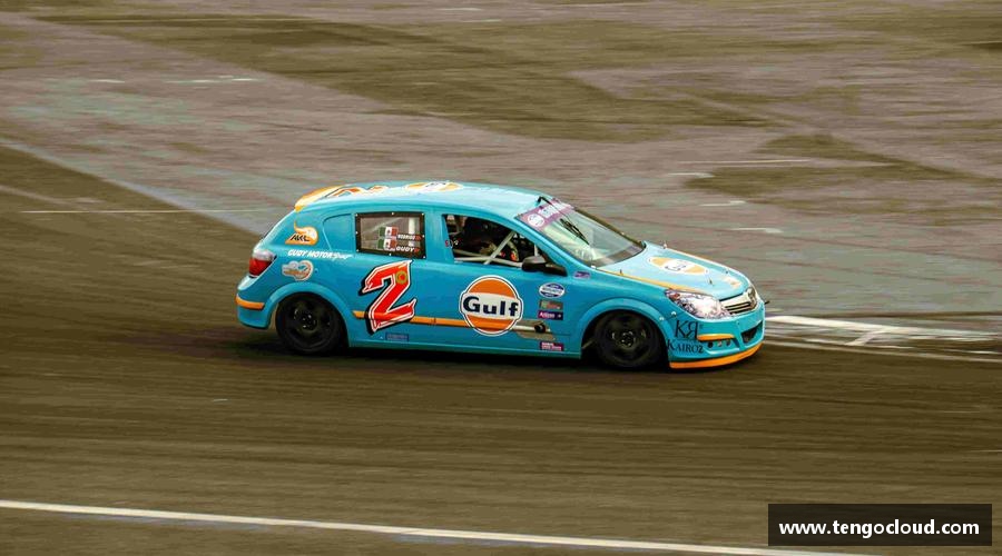 携手共进，齐心迈向成功！